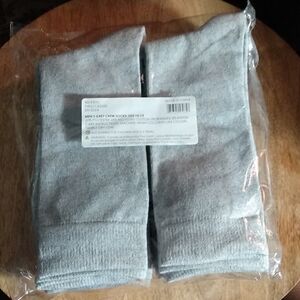 NWT 10 Pairs of Men's Gray Crew Socks Size 10-13 Multiple Available